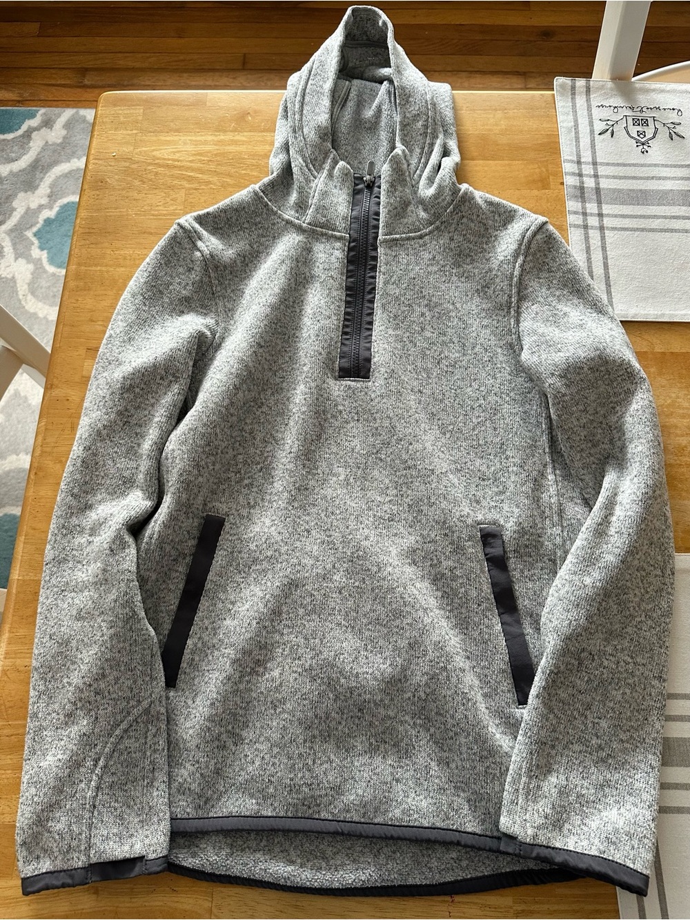 Lululemon hooded fleece jacket size 6